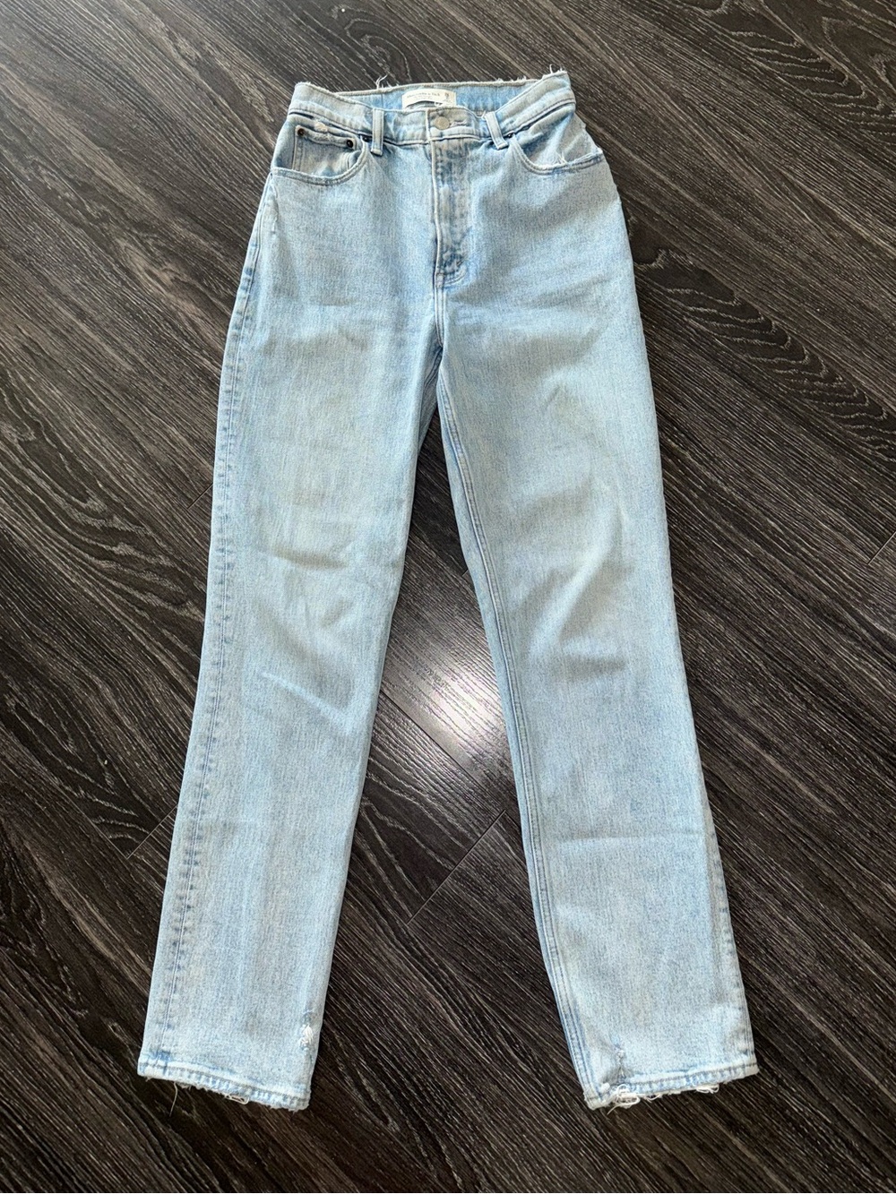 Abercrombie & Fitch Curve Love 90s Straight High Rise Jeans